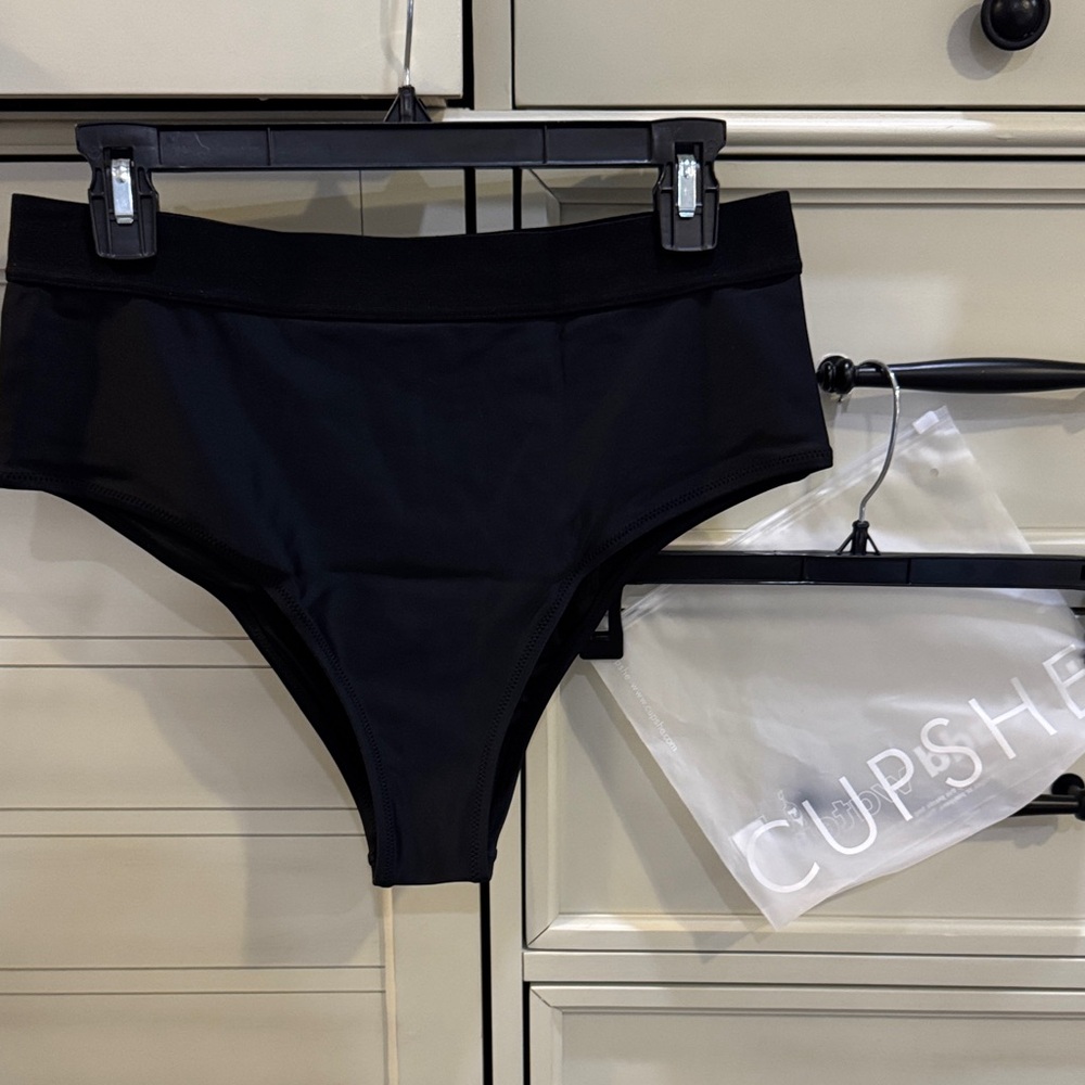 NWT Cupshe cheeky high-waisted bikini bottom